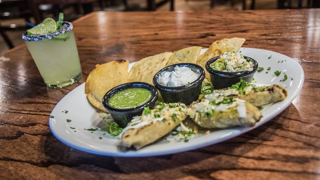 El Tradicional Mexican Restaurant & Cantina | restaurant | 649 Lake Cook Rd, Deerfield, IL 60015, USA | 8472722398 OR +1 847-272-2398