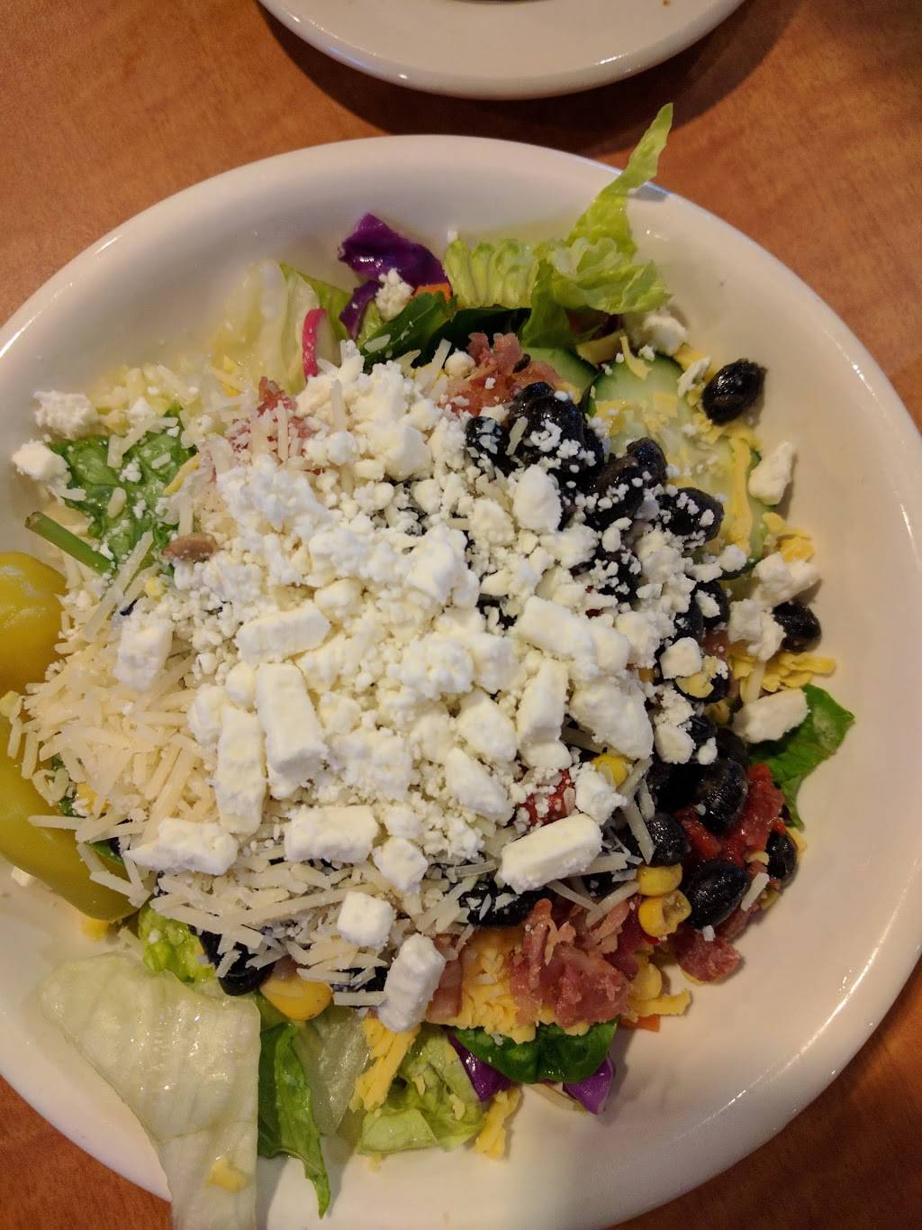 Lubys | restaurant | 922 Lake Front Cir, The Woodlands, TX 77380, USA | 2813677892 OR +1 281-367-7892