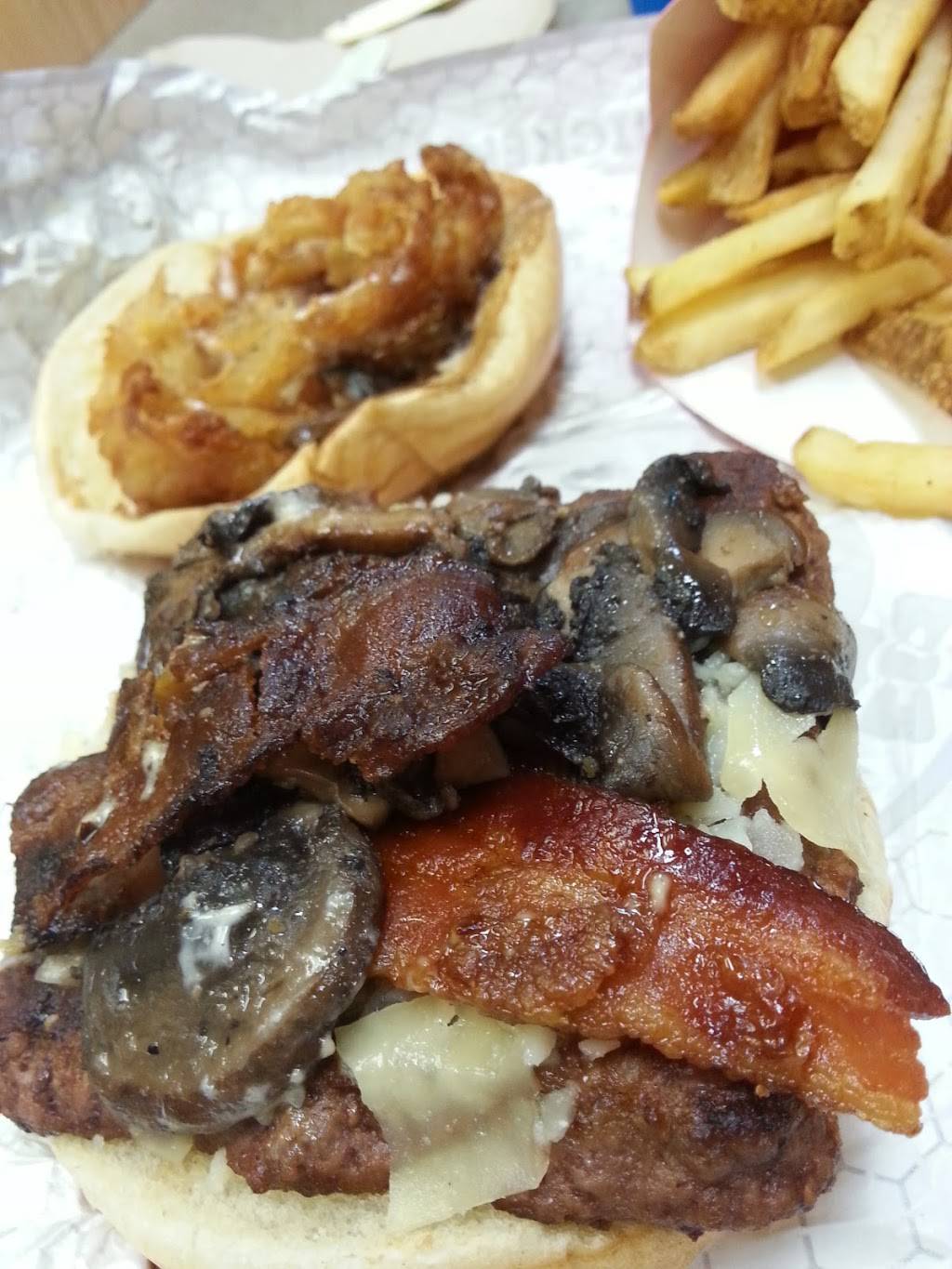 Wendys | restaurant | 1051 E Frontage Dr Rd, Wiggins, MS 39577, USA | 6019282102 OR +1 601-928-2102