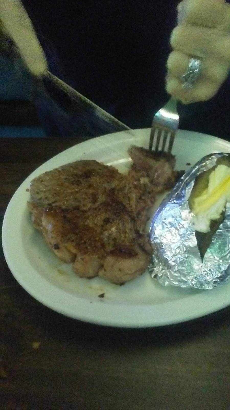 Legends Sports Grille | restaurant | 910 W Main St, Fulton, MS 38843, USA | 6628623766 OR +1 662-862-3766