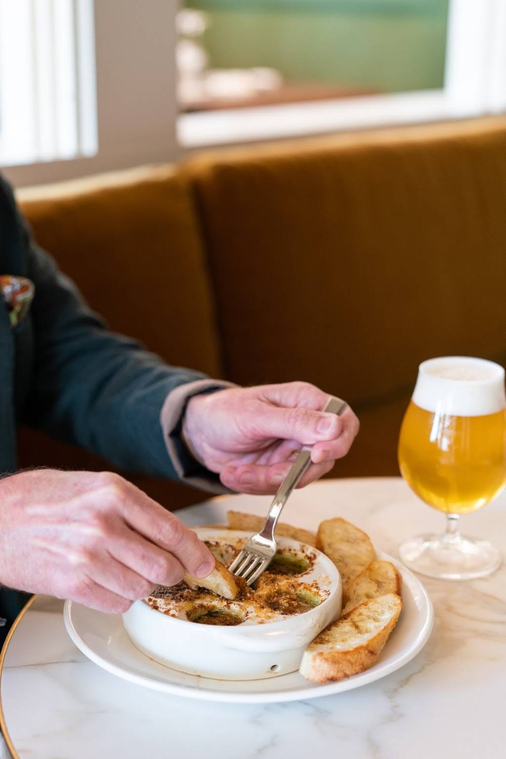 Tradds | restaurant | 167 E Bay St, Charleston, SC 29401, USA | 8434147661 OR +1 843-414-7661