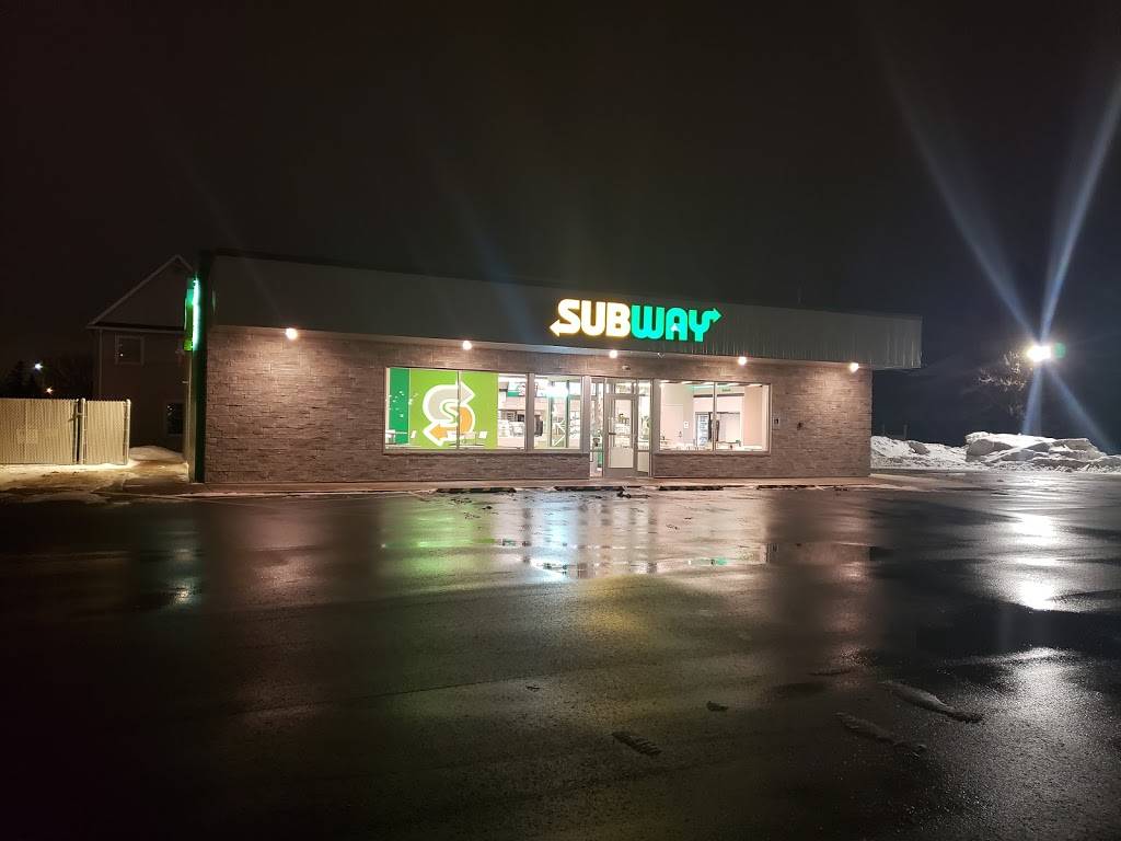Subway Restaurants | restaurant | 615 Belknap St, Superior, WI 54880, USA | 7153943323 OR +1 715-394-3323