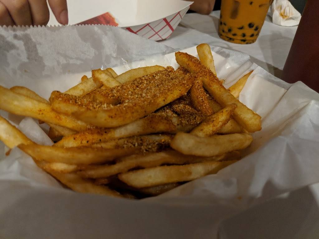 Asian Cajun | restaurant | 2021, 2428 N Ashland Ave, Chicago, IL 60614, USA | 7738285642 OR +1 773-828-5642