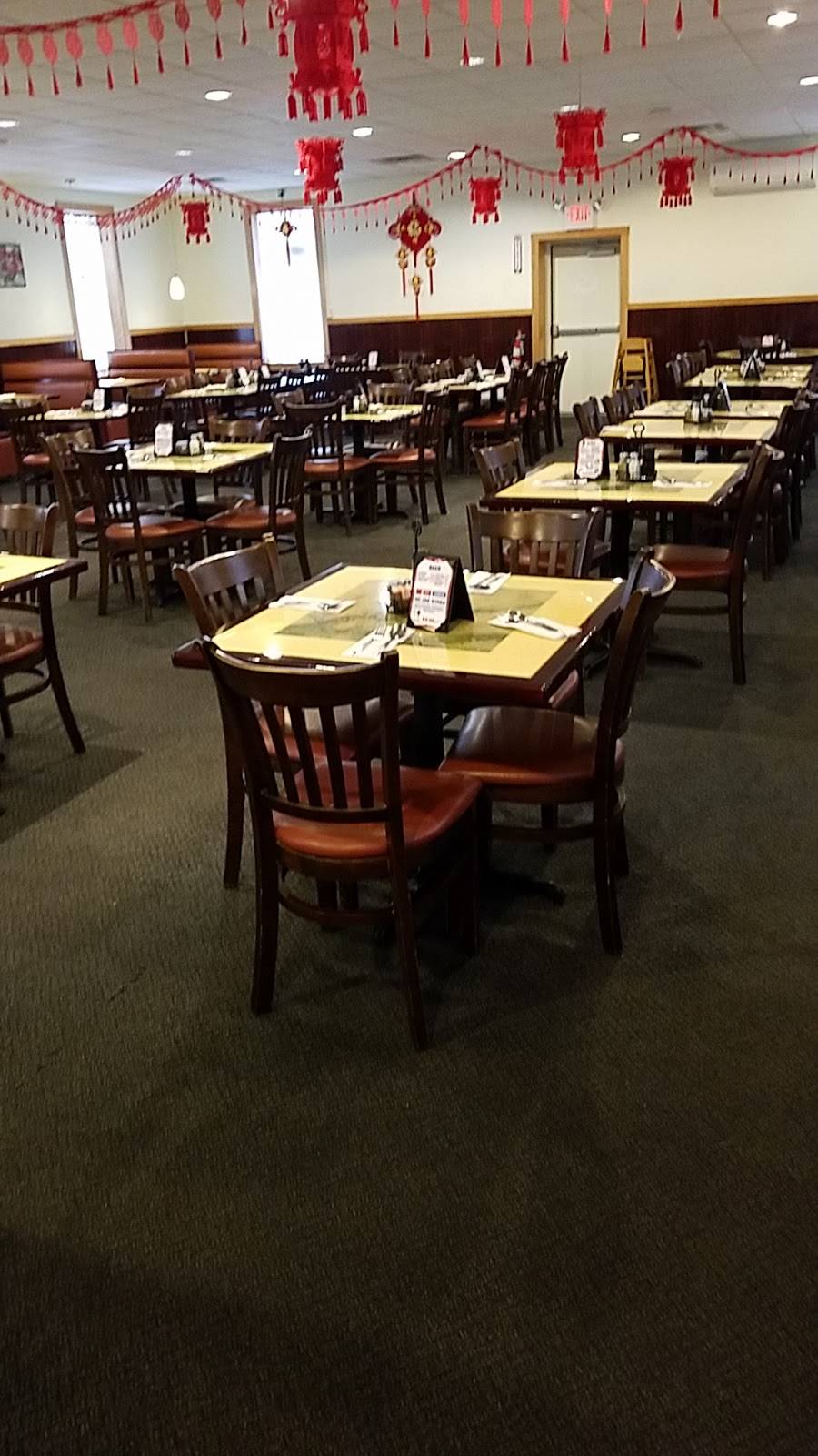 Lucky Buffet | restaurant | 99 Lake St, St Albans City, VT 05478, USA | 8025278388 OR +1 802-527-8388