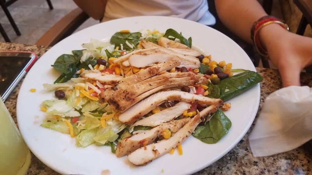 Chilis Grill & Bar | restaurant | 849 E Commerce St #109, San Antonio, TX 78205, USA | 2102128152 OR +1 210-212-8152