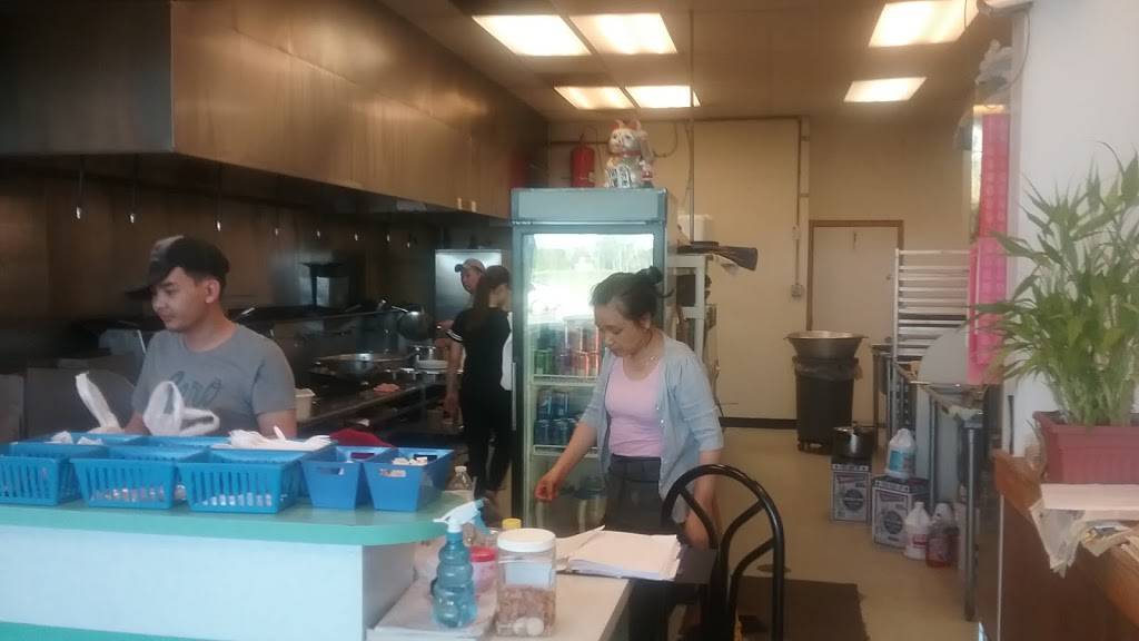 China Moon | restaurant | 592 S Sycamore St, Rose Hill, NC 28458, USA | 9102892347 OR +1 910-289-2347