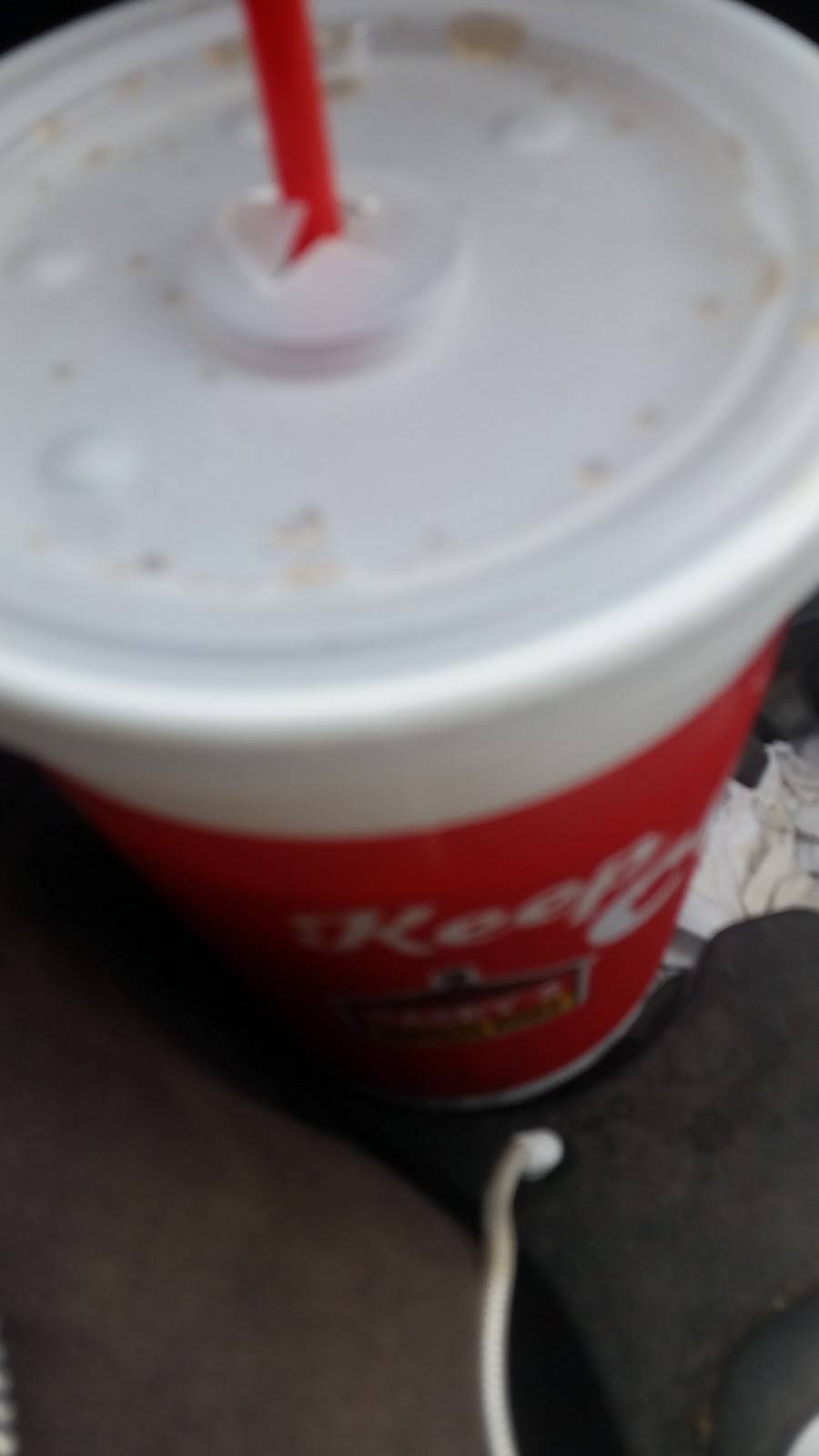 Caseys | restaurant | 369 S Main St, White Hall, IL 62092, USA | 2173746793 OR +1 217-374-6793