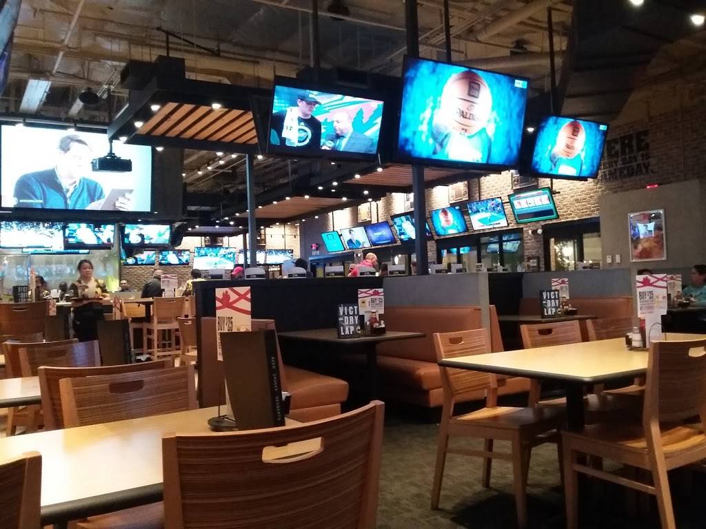 Buffalo Wild Wings | restaurant | 2015 Birch Rd Suite 715, Chula Vista, CA 91915, USA | 6192166259 OR +1 619-216-6259