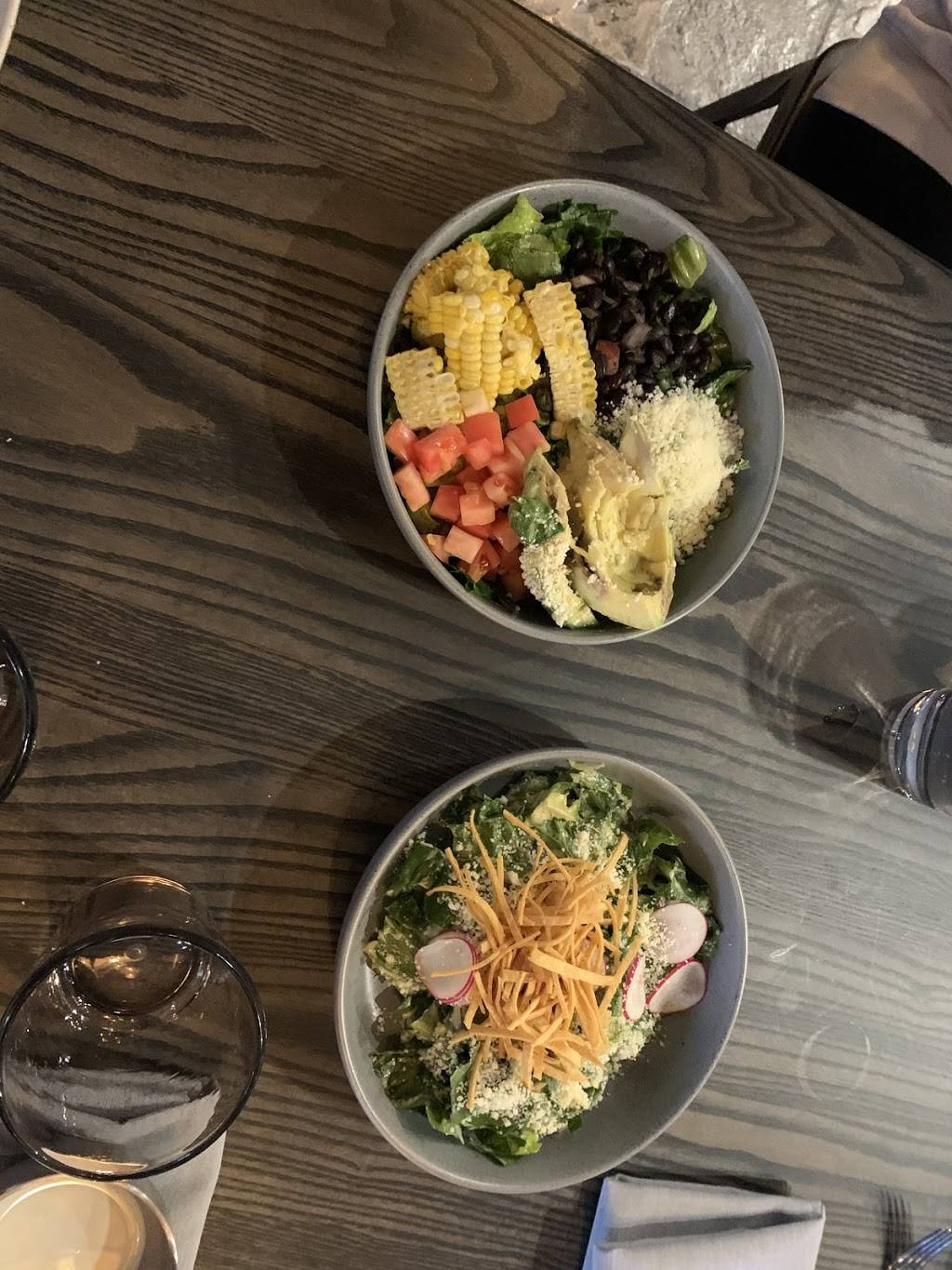 Mesa Loca | restaurant | 2645 Erie Ave, Cincinnati, OH 45208, USA | 5133216372 OR +1 513-321-6372