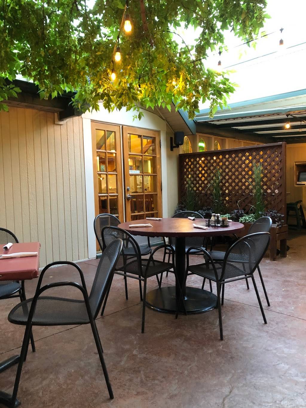 Ruths Diner | restaurant | 4160 Emigration Canyon Rd, Salt Lake City, UT 84108, USA | 8015825807 OR +1 801-582-5807