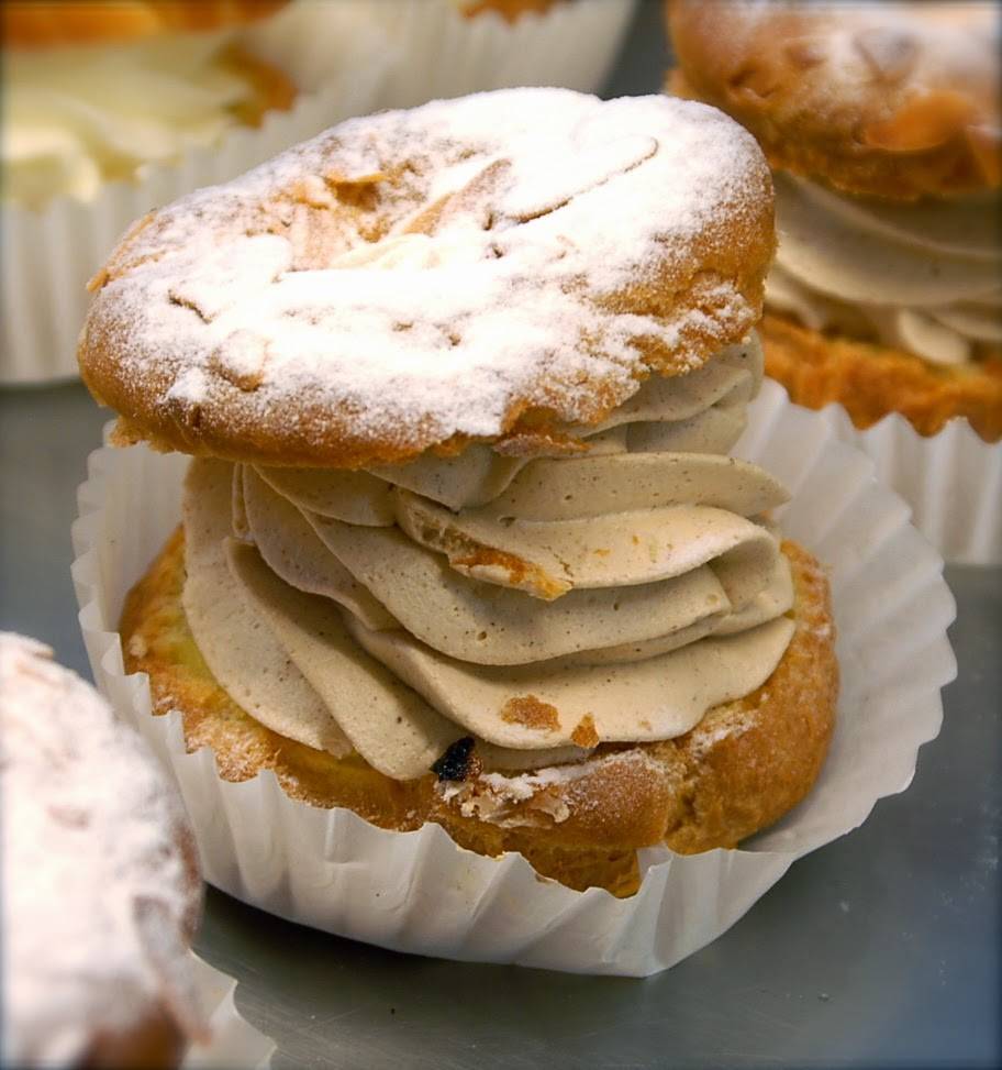 Aux Beaux Tilleuls | bakery | 478 Av Victoria, Saint-Lambert, QC J4P 2J2, Canada | 4506716042 OR +1 450-671-6042