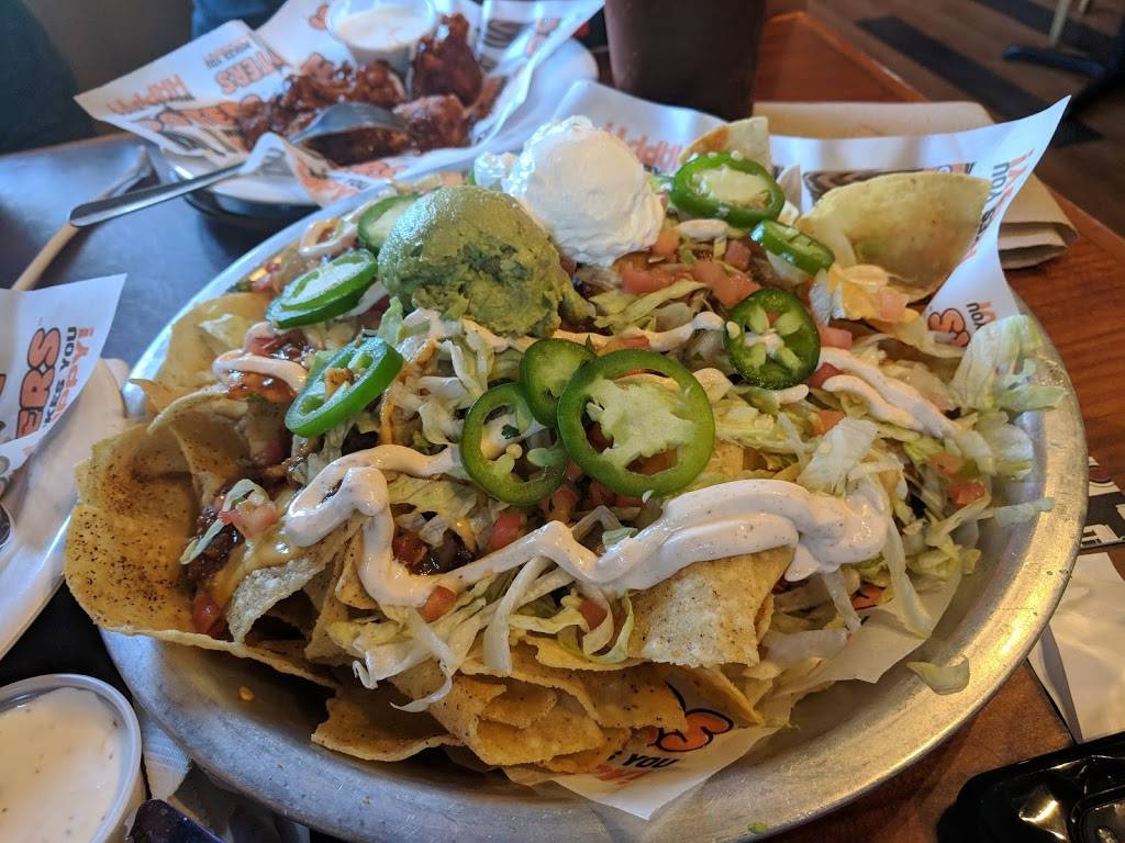 Hooters | restaurant | 725 N Milliken Ave, Ontario, CA 91764, USA | 9099892209 OR +1 909-989-2209