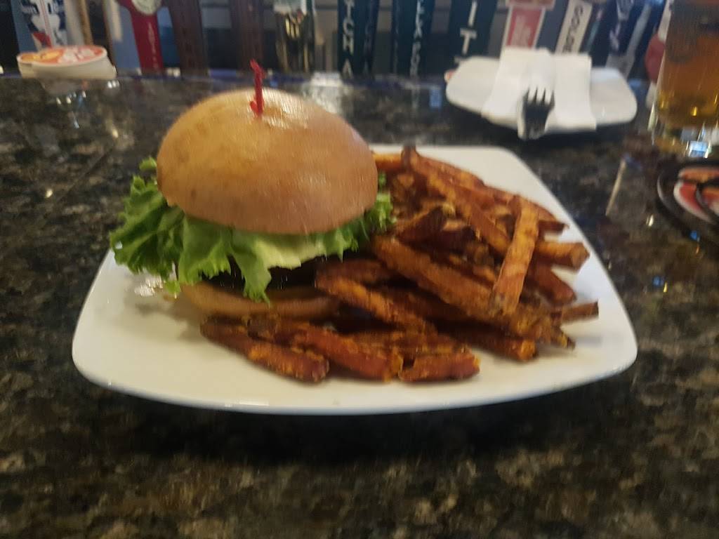 MacGregors Grill and Tap Room | restaurant | 300 Center Pl Dr, Rochester, NY 14615, USA | 5854419233 OR +1 585-441-9233