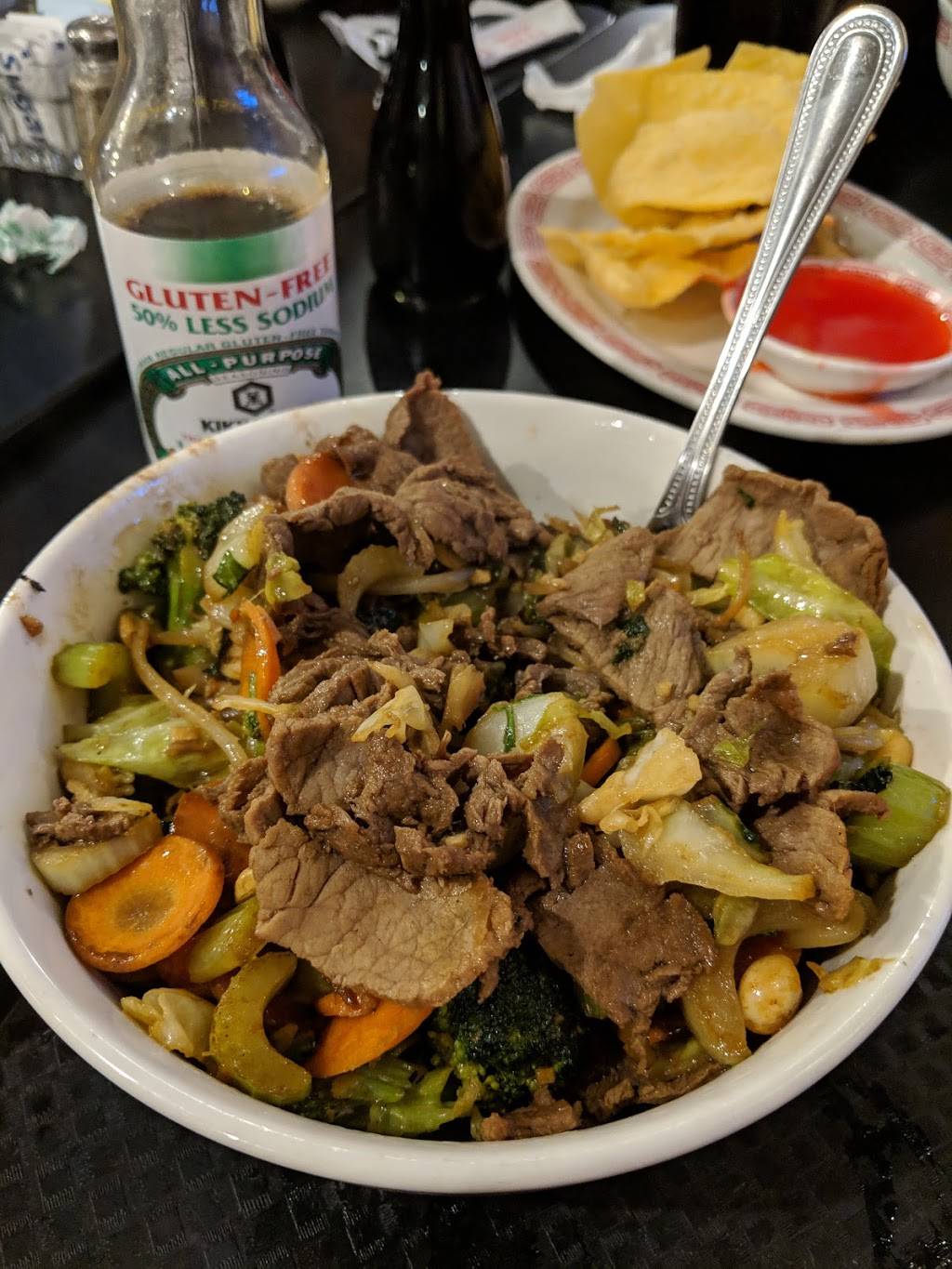 Hulas Chinese Bar-B-Q | restaurant | 1937 E 20th St, Chico, CA 95928, USA | 5303426304 OR +1 530-342-6304