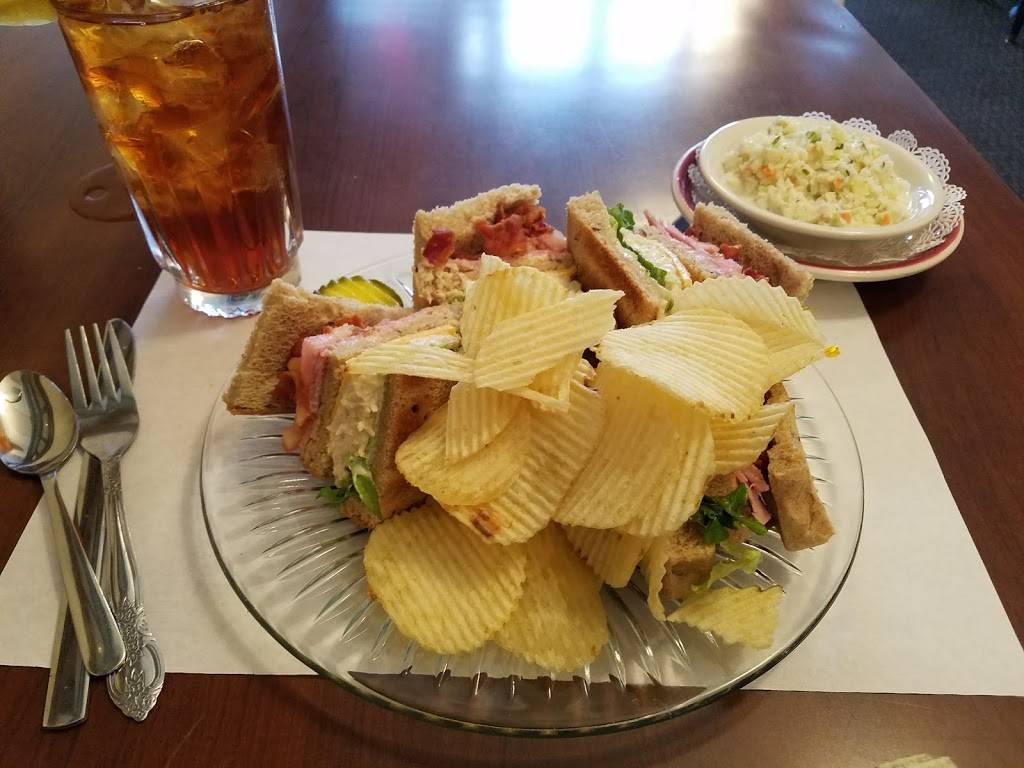 Silver Caboose Restaurant & Soda Fountain | restaurant | 132 E Mulberry St, Collierville, TN 38017, USA | 9018530010 OR +1 901-853-0010