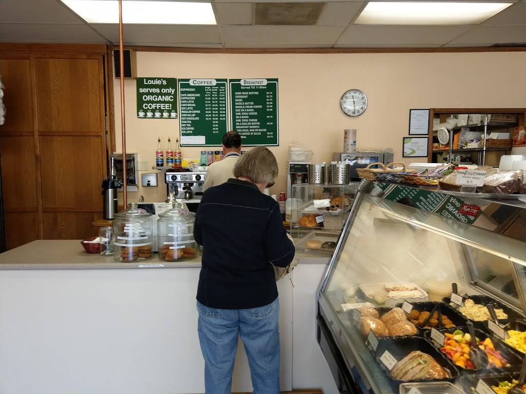 Louies Deli Cafe | restaurant | 2656 Bridgeway, Sausalito, CA 94965, USA | 4153326070 OR +1 415-332-6070