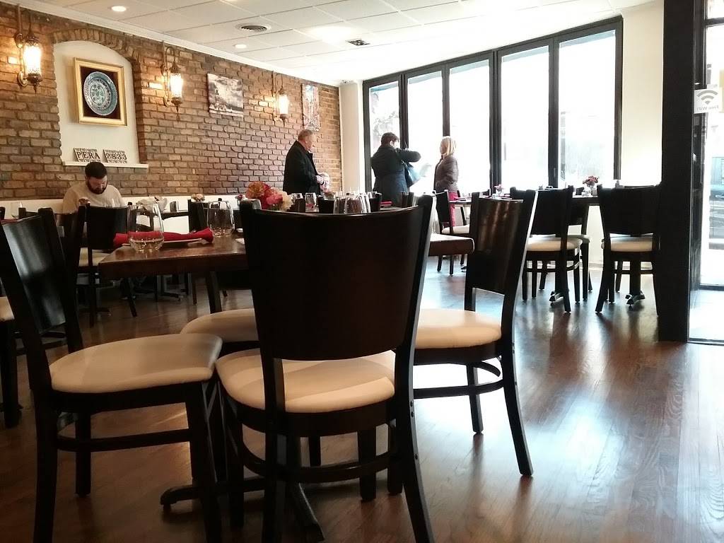 Pera Turkish Kitchen | restaurant | 2833 N Broadway, Chicago, IL 60657, USA | 7738800063 OR +1 773-880-0063