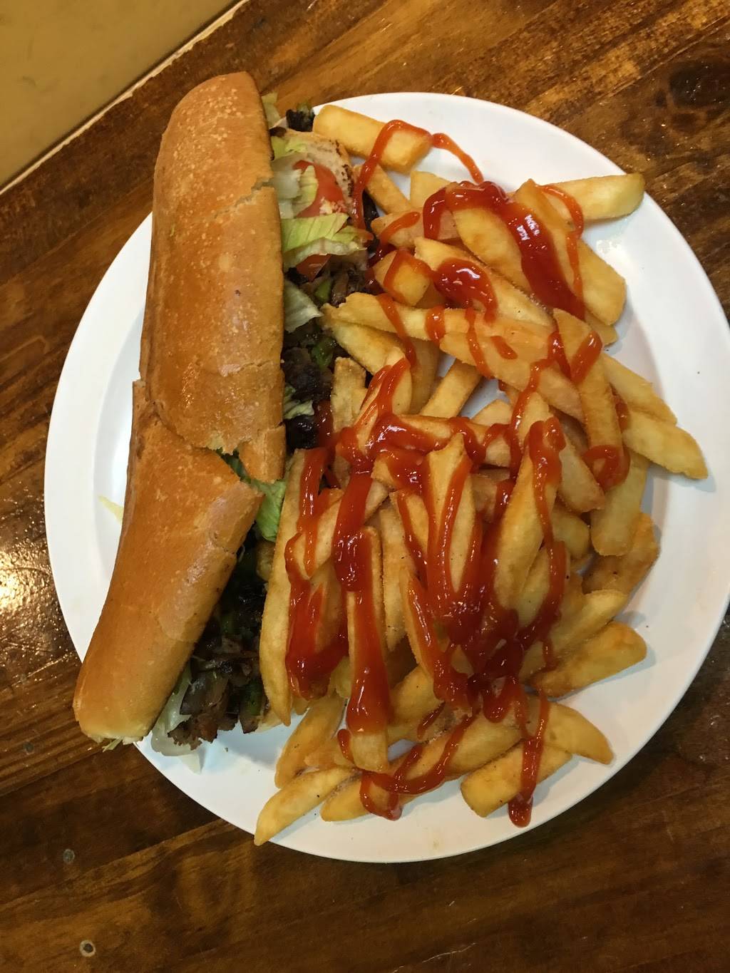 Pupuseria El Salvador | restaurant | 3712 Eastern Ave, Baltimore, MD 21224, USA | 4437083687 OR +1 443-708-3687