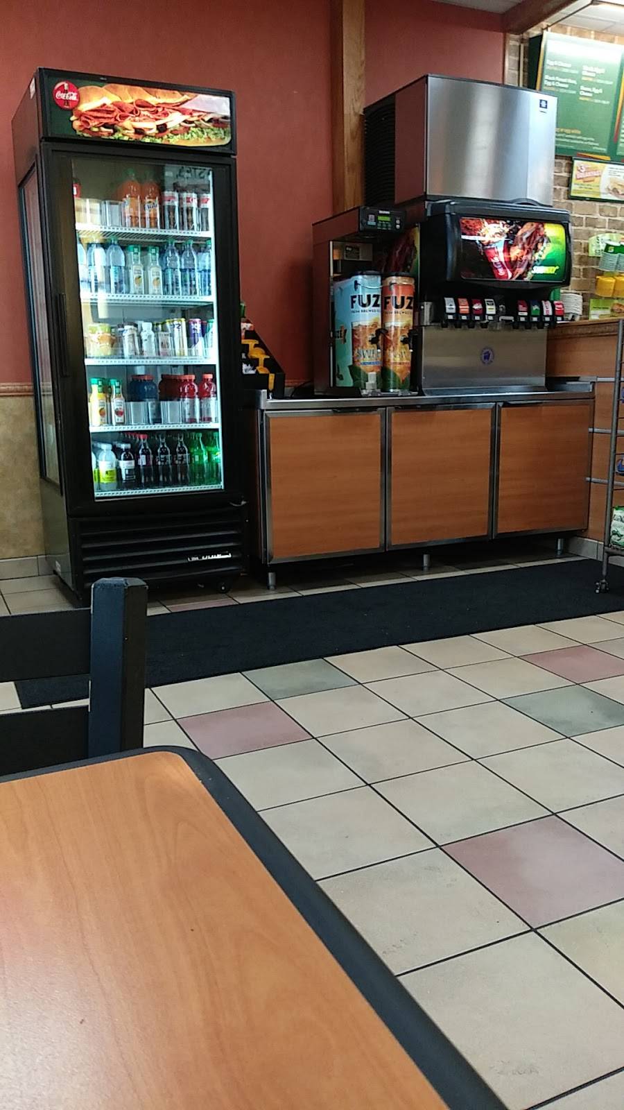 Subway | restaurant | 2879 Reynolda Rd, Winston-Salem, NC 27106, USA | 3367256145 OR +1 336-725-6145