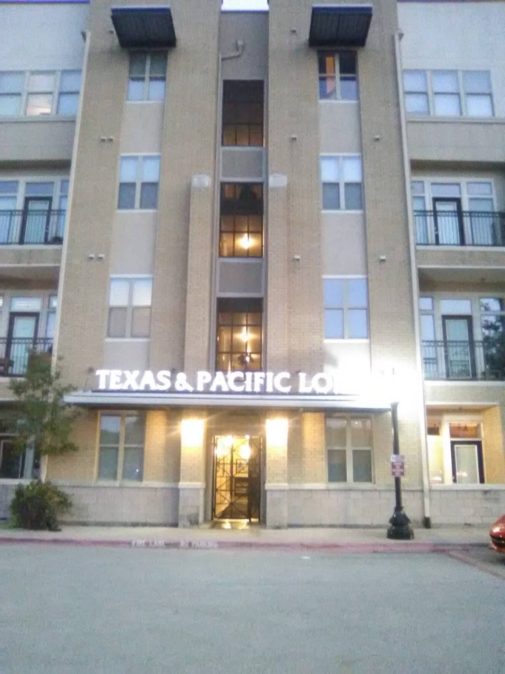 T&P Tavern | restaurant | 221 W Lancaster Ave, Fort Worth, TX 76102, USA | 8178858878 OR +1 817-885-8878