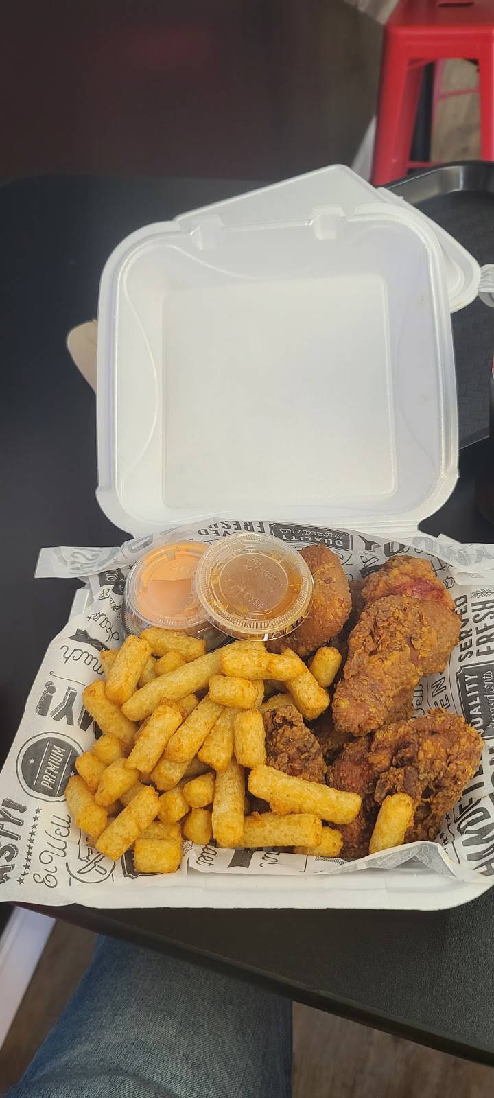 Pollito chicken | restaurant | 2901 Parkway Blvd, Kissimmee, FL 34747, USA | 4074837527 OR +1 407-483-7527