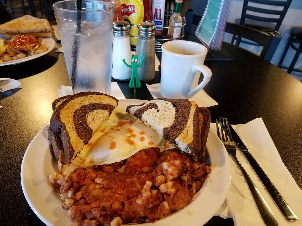 Booyahs Bar and Grill | restaurant | 6022 Harvey St, Muskegon, MI 49444, USA | 2317989900 OR +1 231-798-9900