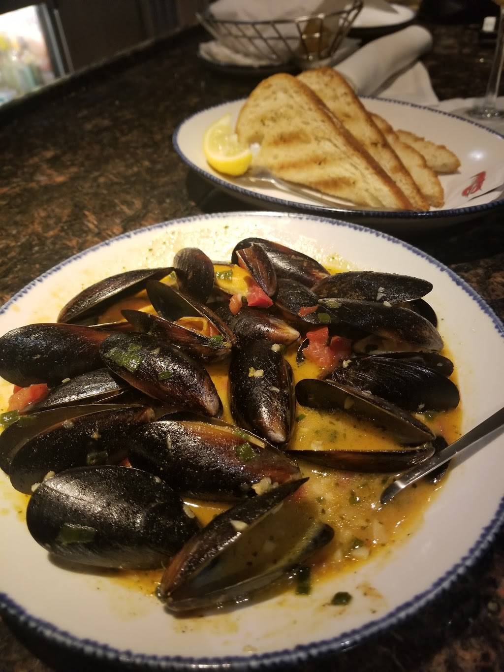 Red Lobster | restaurant | 3 Restaurant Park Dr S, Owings Mills, MD 21117, USA | 4109028420 OR +1 410-902-8420
