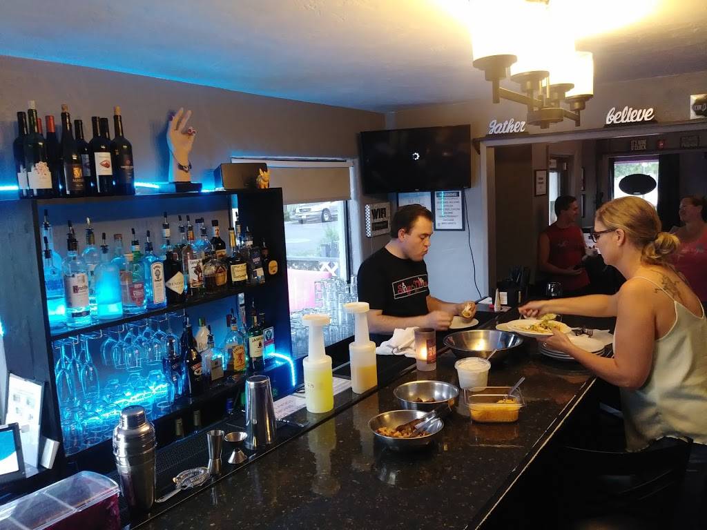 Sign of the Thymes Bistro | restaurant | 5845 W Palmaire Ave, Glendale, AZ 85301, USA | 6239315777 OR +1 623-931-5777