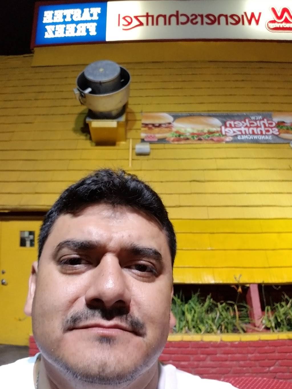 Wienerschnitzel | restaurant | 3328 Firestone Blvd, South Gate, CA 90280, USA | 3235630773 OR +1 323-563-0773