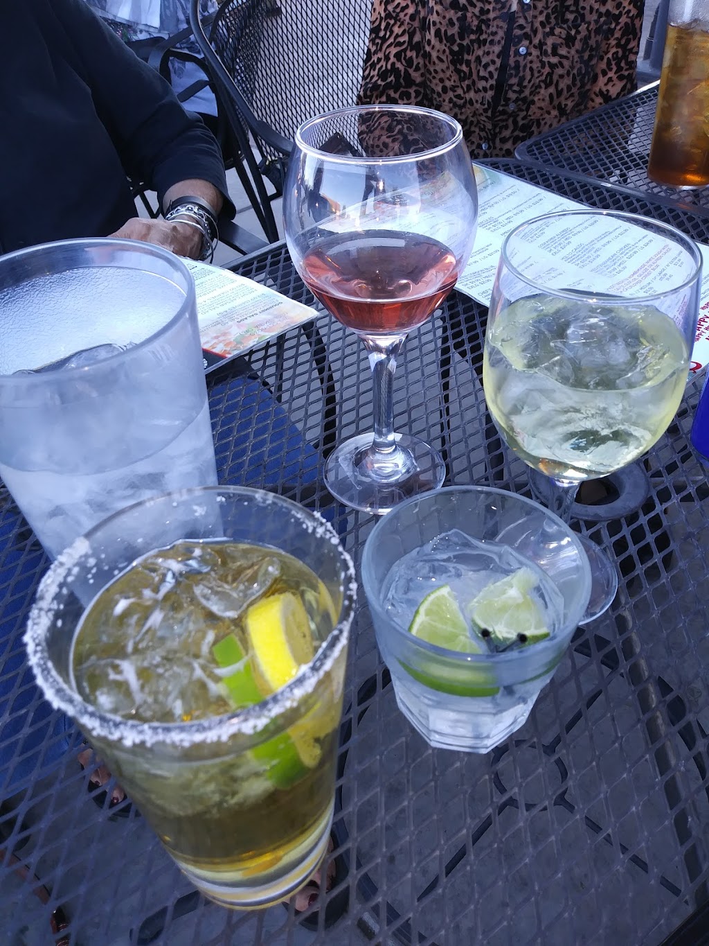 Toni & Joe’s Pizzeria | restaurant | 2039 Columbia Dr, Pueblo, CO 81005, USA | 7195610030 OR +1 719-561-0030