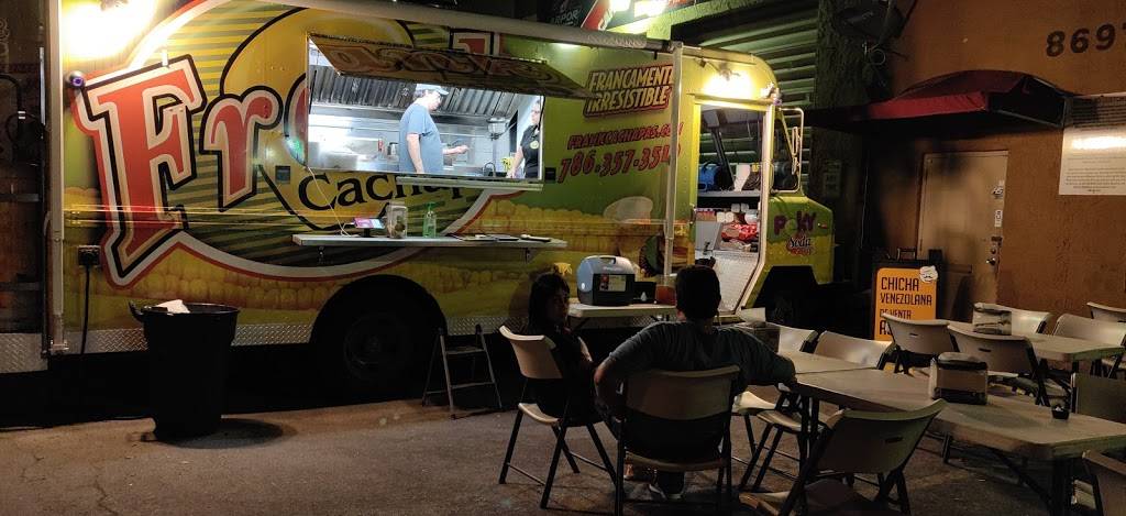 Frank Cachapas Doral /Latin American Food | restaurant | 8683 NW 66th St, Doral, FL 33166, USA | 7543173435 OR +1 754-317-3435