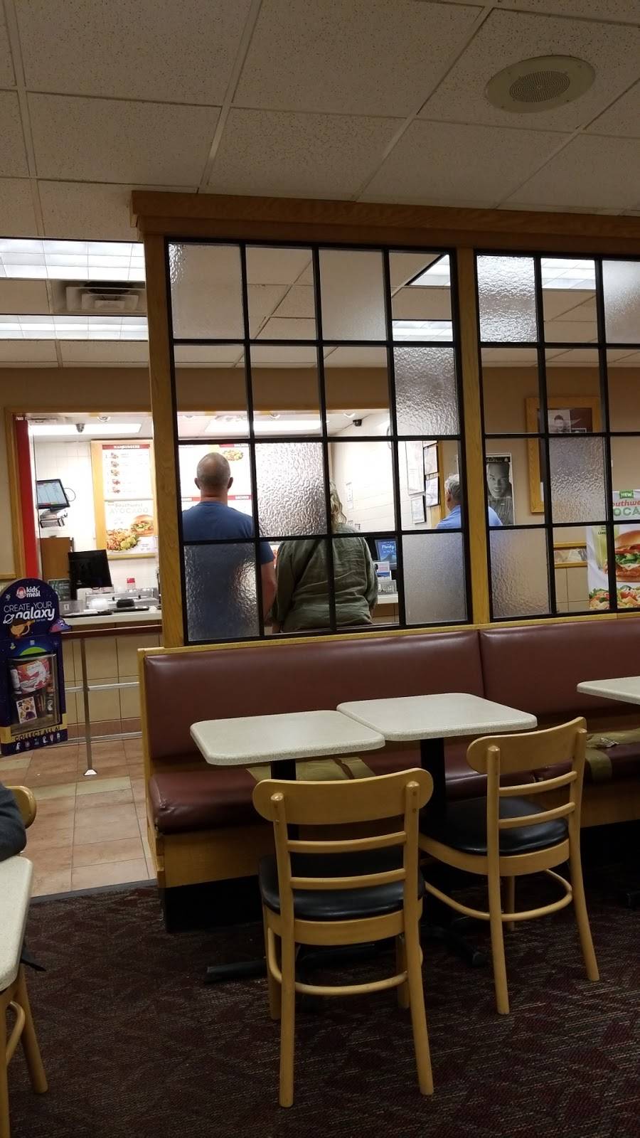 Wendys | restaurant | 301 NJ-10, Ledgewood, NJ 07852, USA | 9739271886 OR +1 973-927-1886