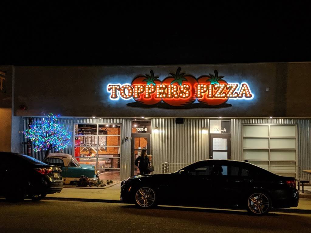 Toppers Pizza Place | restaurant | 1076 E Front St, Ventura, CA 93001, USA | 8053854444 OR +1 805-385-4444