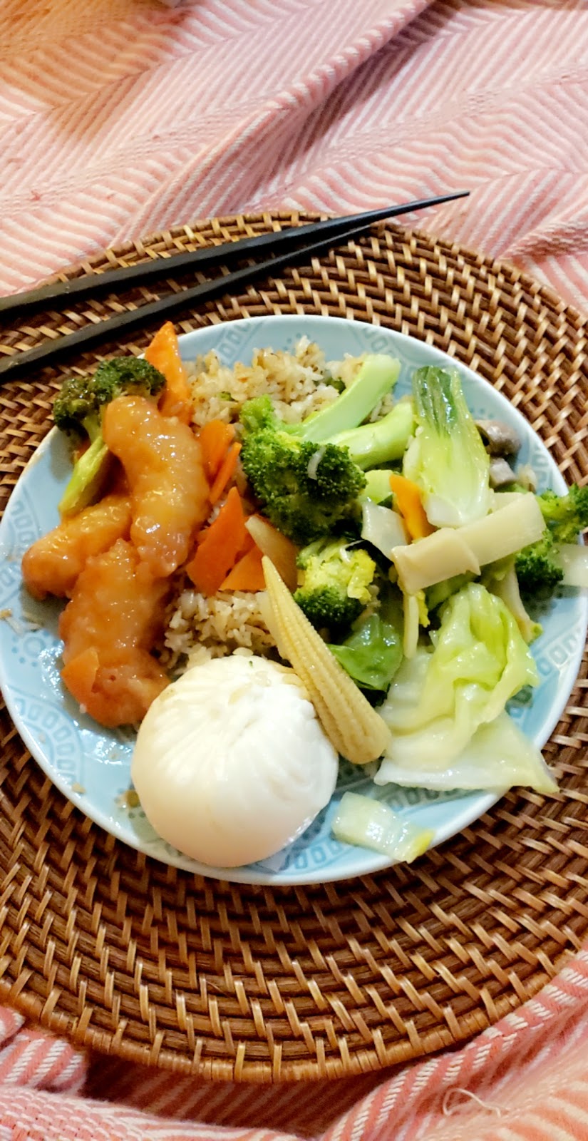 Lotus Garden Vegetarian Restaurant | restaurant | 810 Charnelton St, Eugene, OR 97401, USA | 5413441928 OR +1 541-344-1928