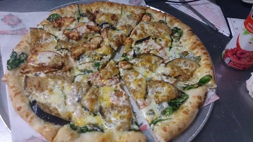 Vikos Pizza & Grill | restaurant | 855 River St, Mattapan, MA 02126, USA | 6173618456 OR +1 617-361-8456