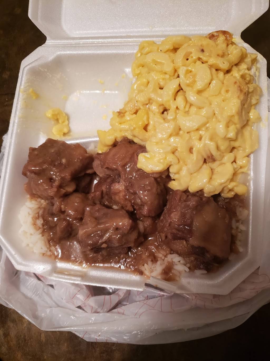 Stop & Shop Square | restaurant | 1200 14th Street Ensley, Birmingham, AL 35218, USA | 2057884411 OR +1 205-788-4411