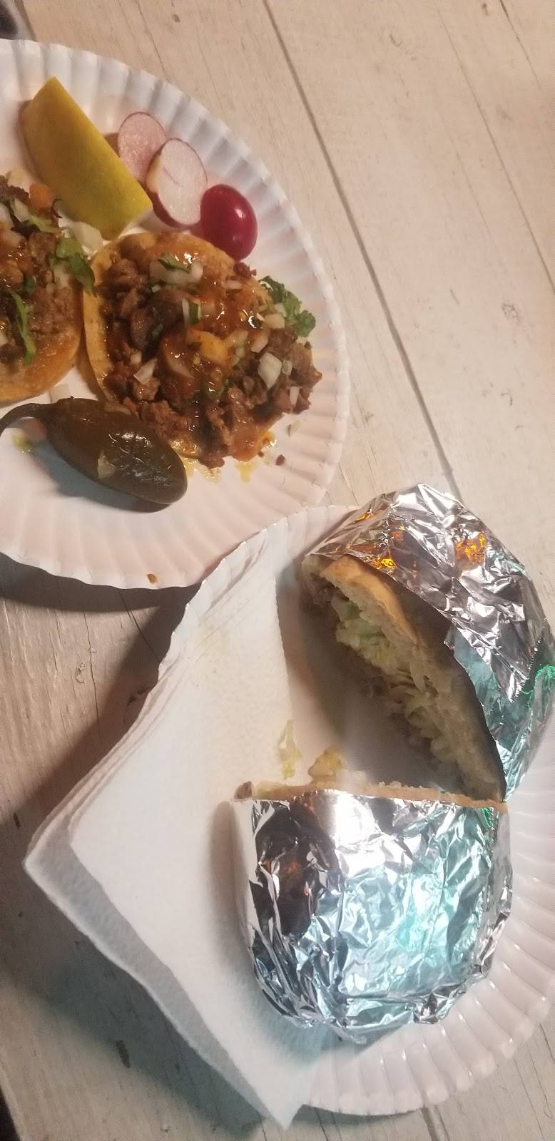 Taqueria Elvias | restaurant | 441 S Center St, Turlock, CA 95380, USA | 2096260654 OR +1 209-626-0654