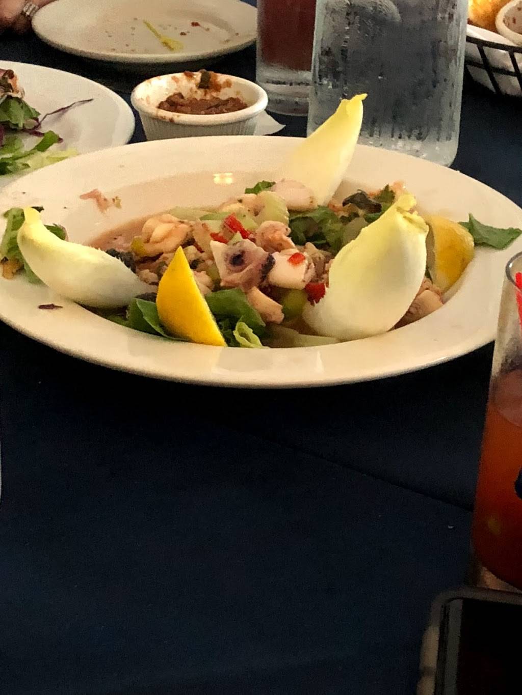 Coles Dock Side | restaurant | 369 Cleveland Ave, Staten Island, NY 10308, USA | 7189485588 OR +1 718-948-5588