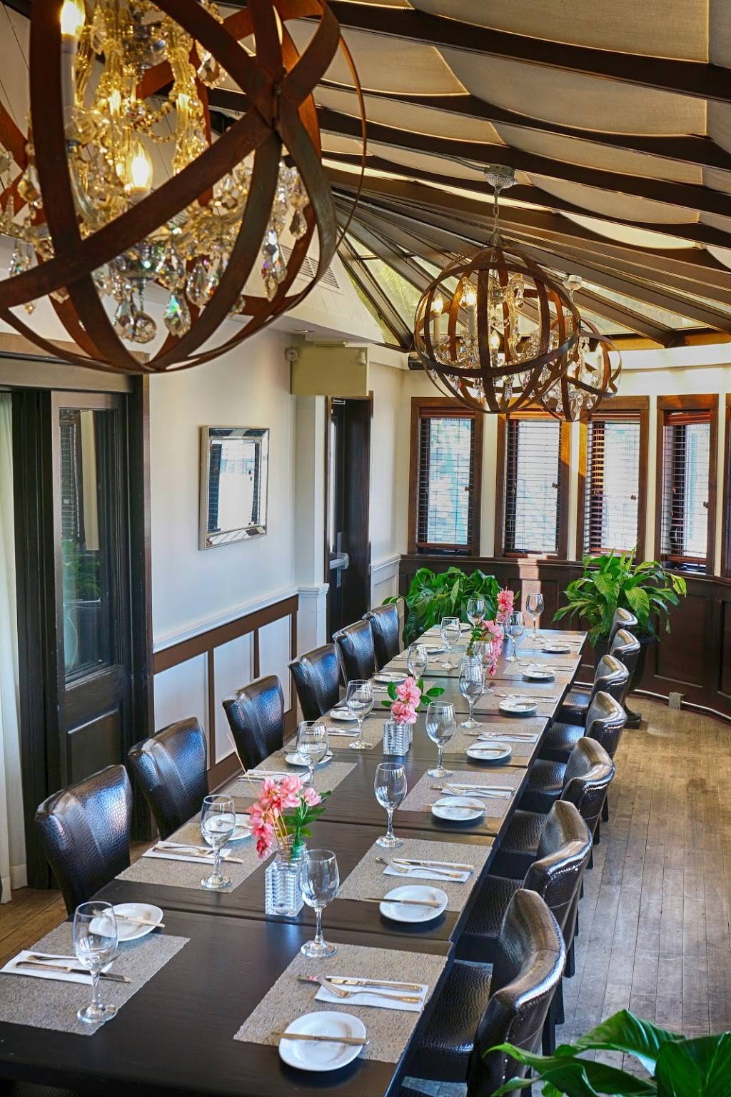 La Folie Resto Bar - Grill Steak Pizza Vegetarian - Resto Famili | restaurant | 235 Rue Principale, Saint-Sauveur, QC J0R 1R0, Canada | 4507441235 OR +1 450-744-1235