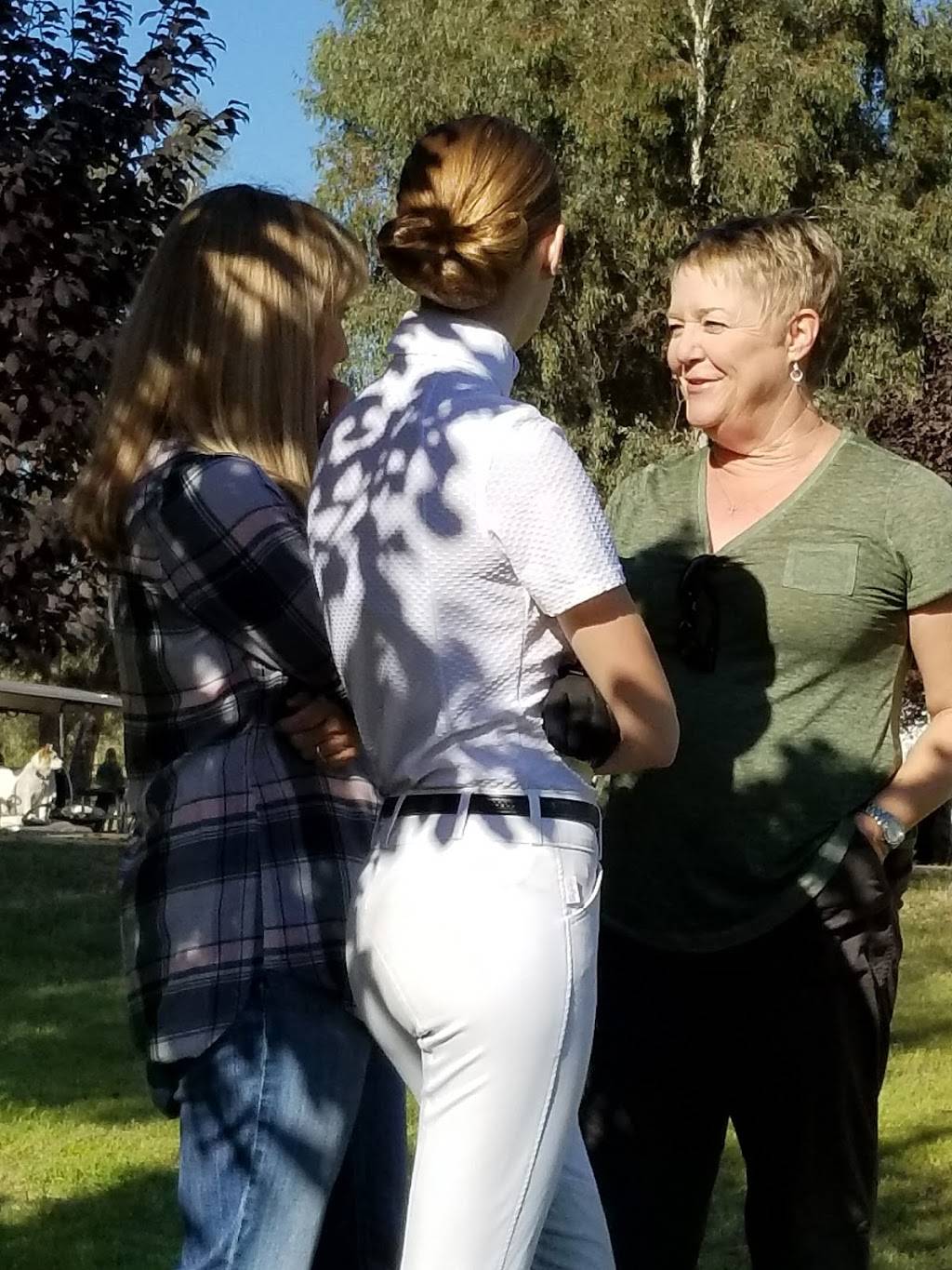 Galway Equestrian Center | restaurant | 36042 Los Corralitos Rd, Temecula, CA 92592, USA | 9513030405 OR +1 951-303-0405