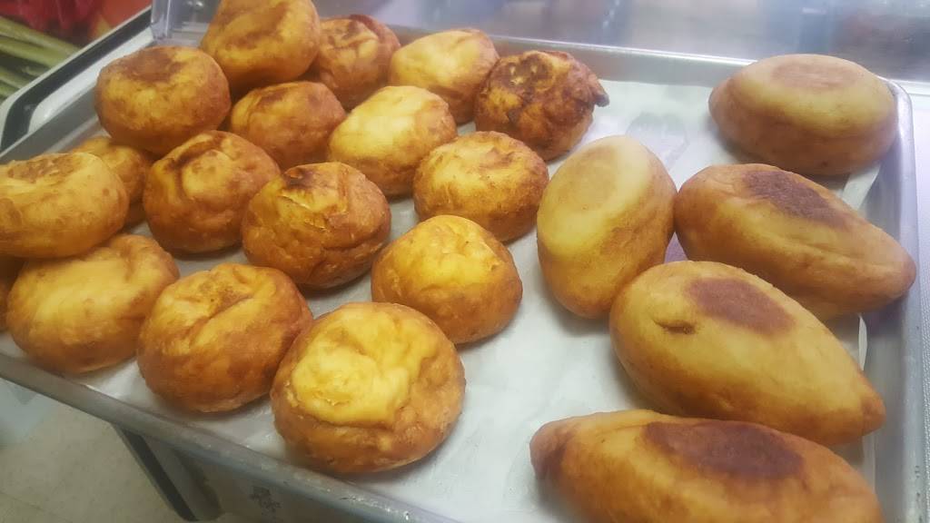 Maxi Gastronome Delicatessen | restaurant | 842 Red Lion Rd, Philadelphia, PA 19115, USA | 2156985828 OR +1 215-698-5828