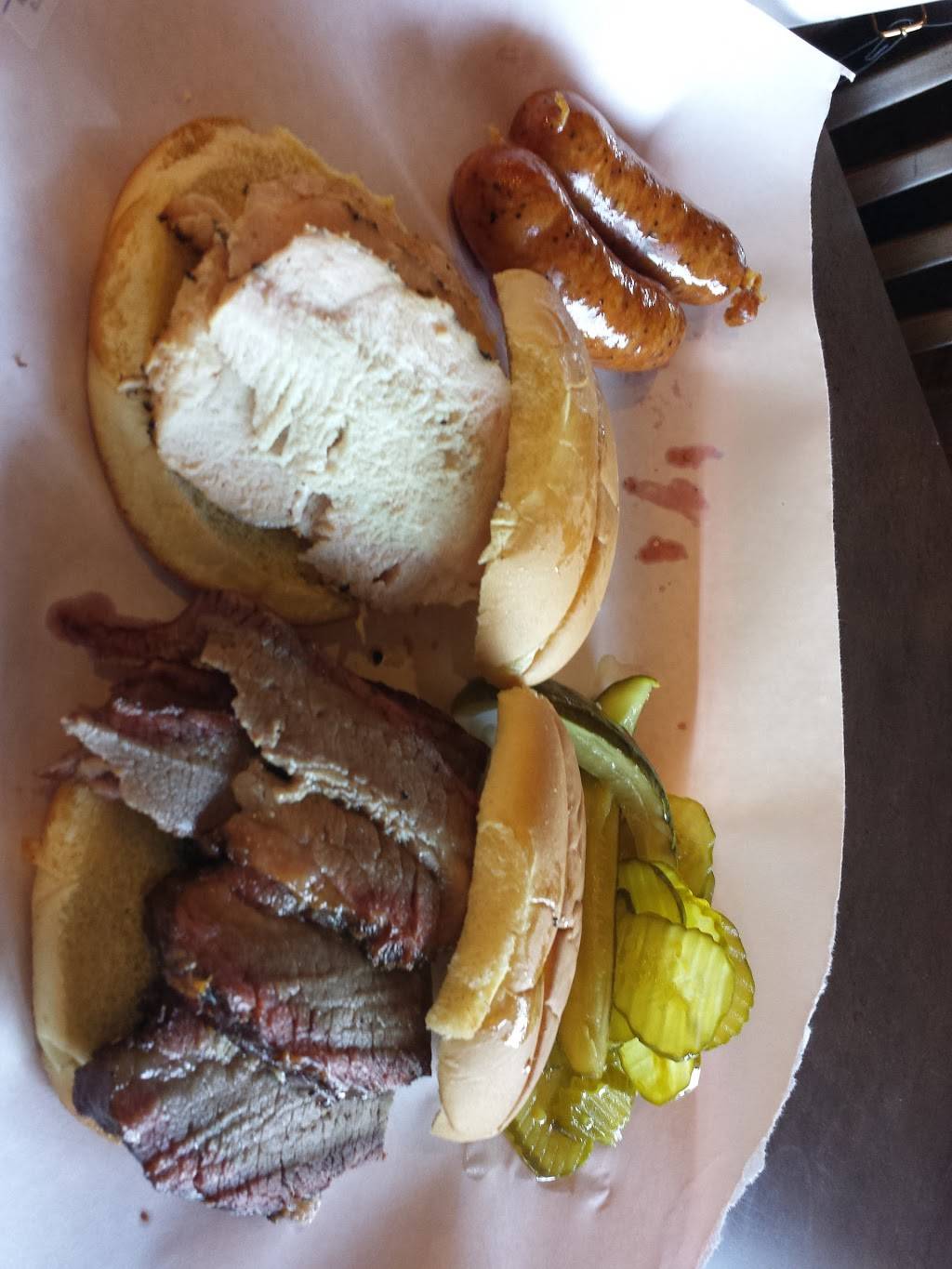 Meyers Elgin Smokehouse | restaurant | 188 US-290, Elgin, TX 78621, USA | 5122813331 OR +1 512-281-3331