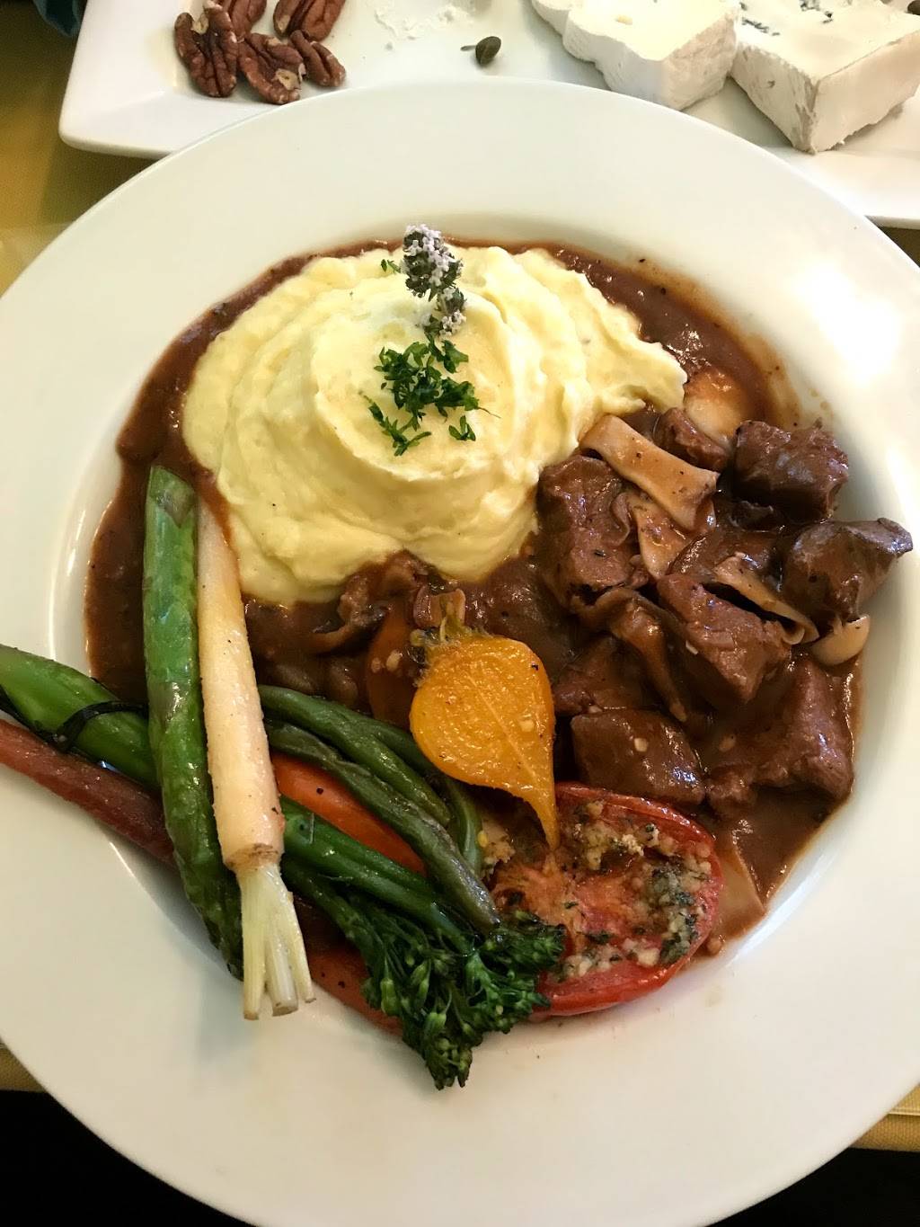 Citron European Bistro | restaurant | 10716 A St S, Tacoma, WA 98444, USA | 2532121153 OR +1 253-212-1153