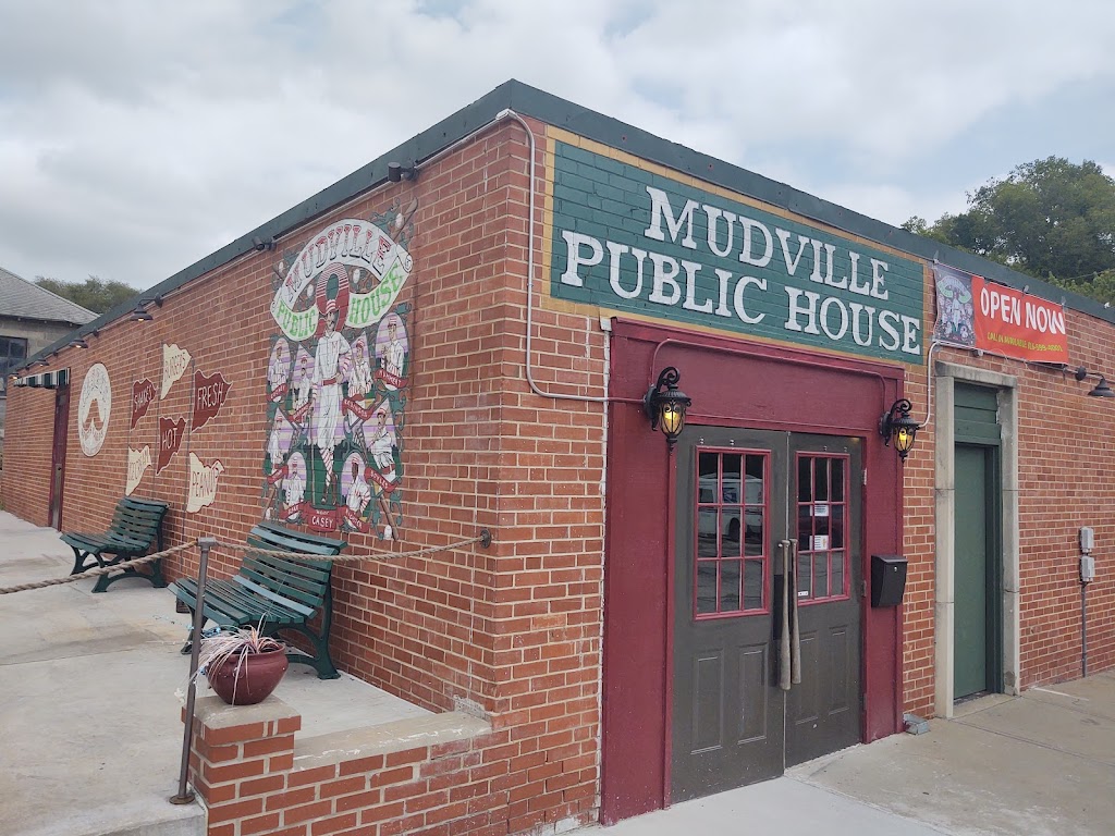 Mudville Public House | restaurant | 2 E 2 St, Parkville, MO 64152, USA | 8165994001 OR +1 816-599-4001