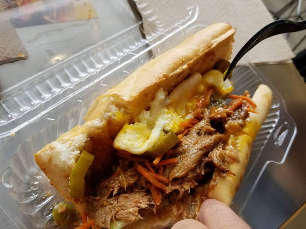 Which Wich Superior Sandwiches | restaurant | 5330 Cedar Lake Rd S Suite 500, St Louis Park, MN 55416, USA | 9524019424 OR +1 952-401-9424