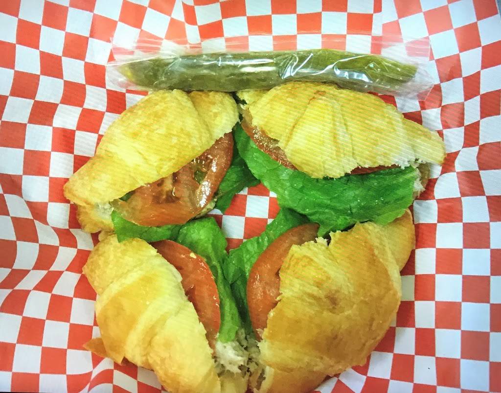 Alex Farms Hickory Smoked Chicken Salad | restaurant | 4780 Riverdale Rd Ste 16, Memphis, TN 38141, USA | 9015660297 OR +1 901-566-0297