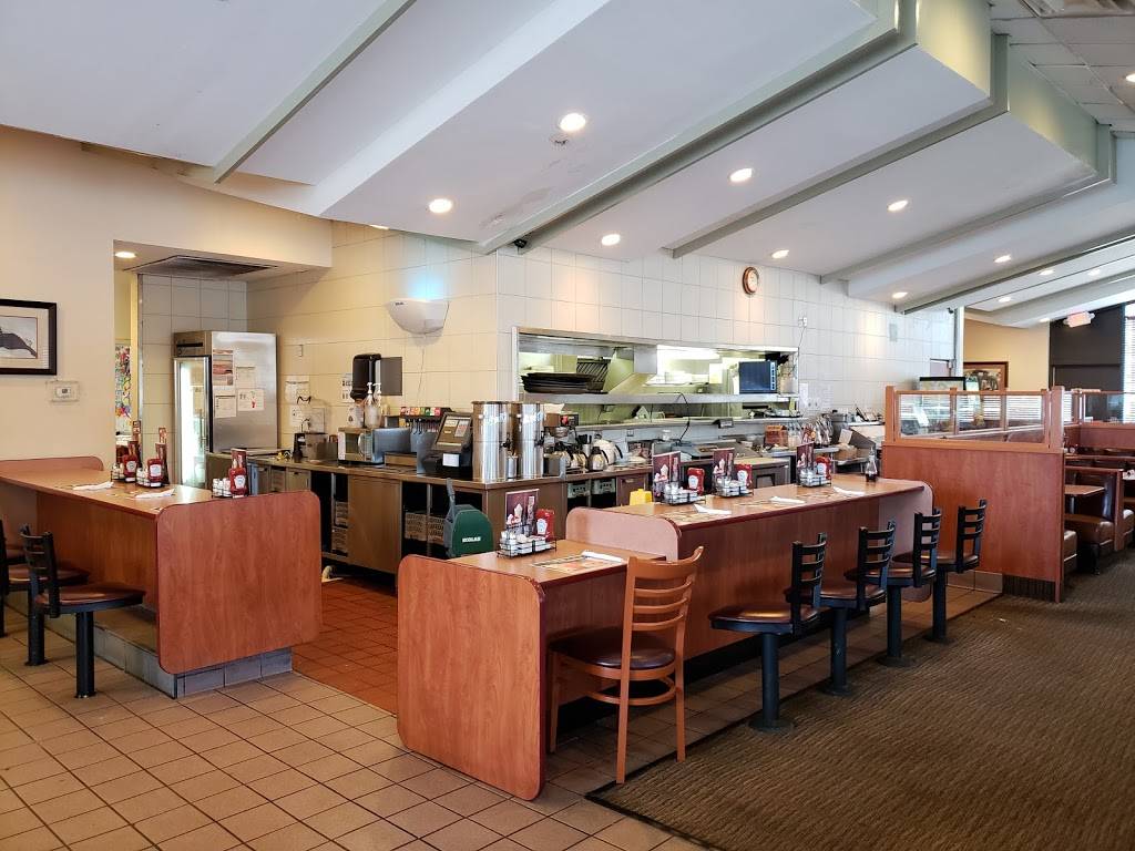 Dennys | restaurant | 10433 N Central Expy, Dallas, TX 75231, USA | 2142651422 OR +1 214-265-1422