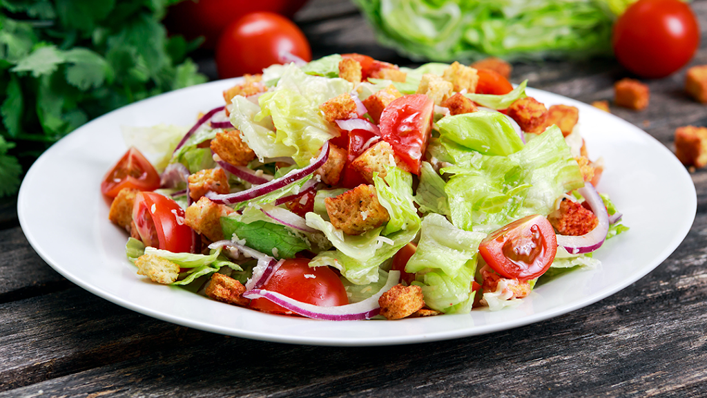 The Red Rooster | restaurant | 3045 Vineville Ave, Macon, GA 31204, USA | 4787871120 OR +1 478-787-1120