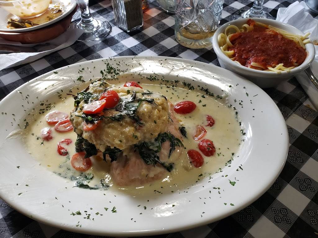 The Family Table | restaurant | 9 Dogwood St, Henry, TN 38231, USA | 7312435117 OR +1 731-243-5117