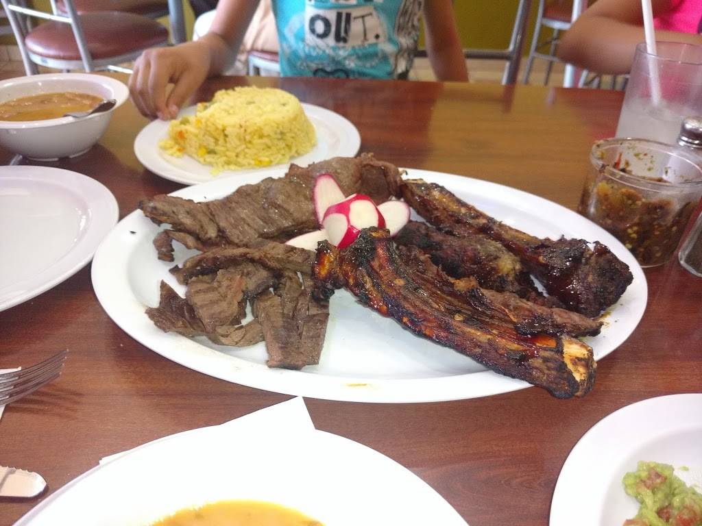 Hamburguesas Chaguas Grill | restaurant | Av Pedro Moreno 318, Aviacion, 22840 Ensenada, B.C., Mexico | 016462249515 OR +52 646 224 9515